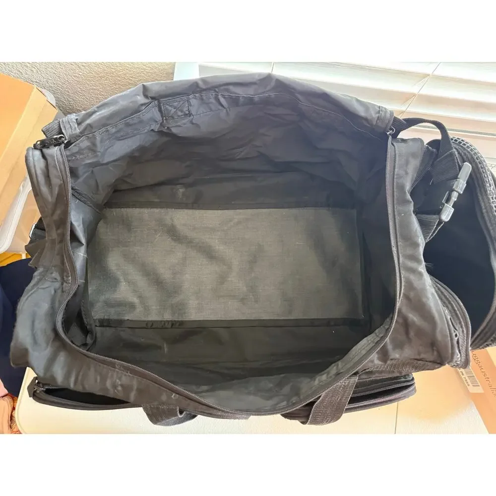 Vintage 90s TYR H20 Max Swim Fitness Duffle Bag Athlete Travel Gym Bag Black - Picture 11 of 16